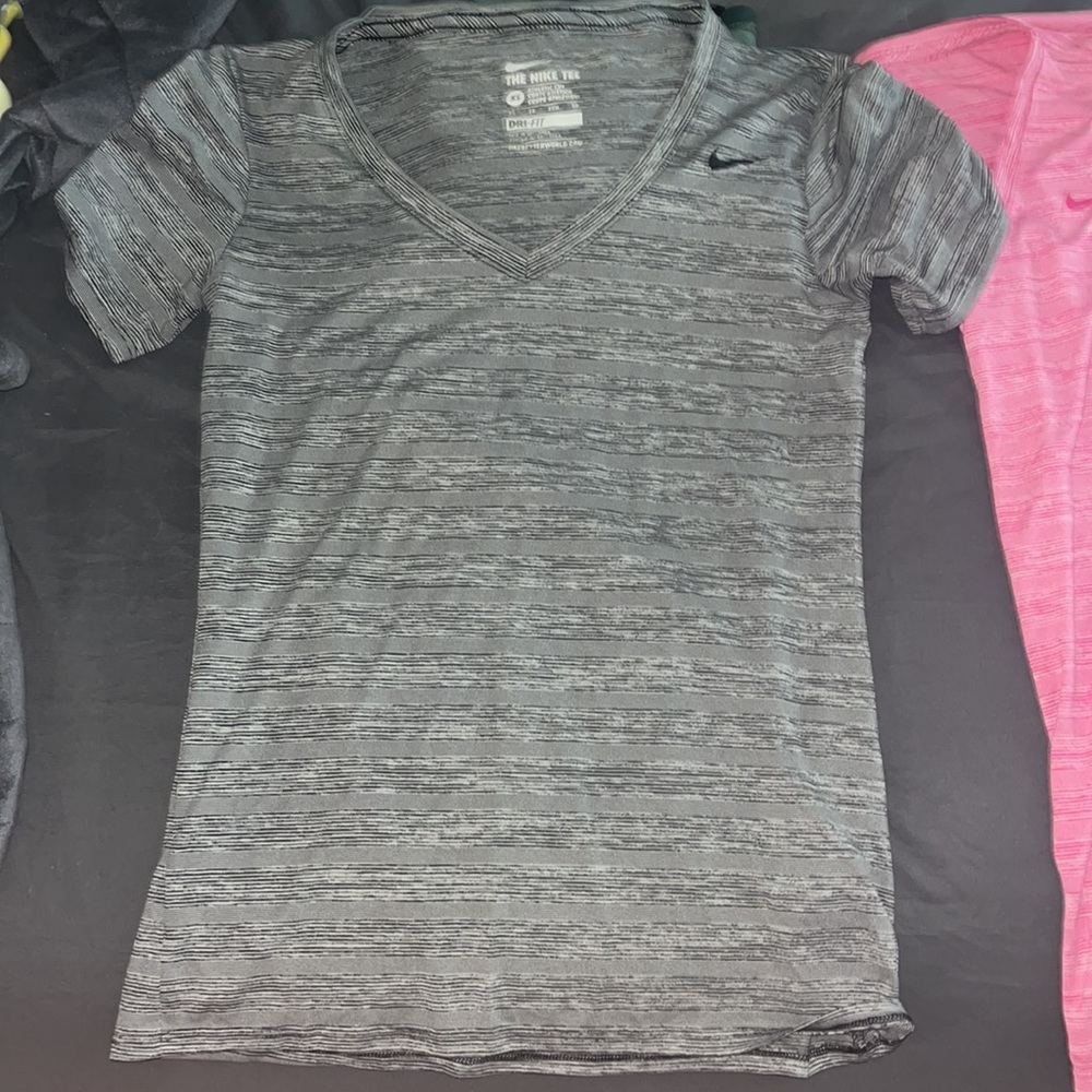 Nike bundle. - Picture 4 of 6